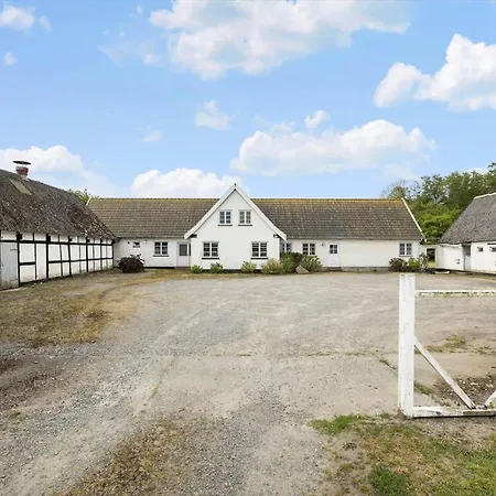 Vakantiehuis 1497-aakirkeby-strandvejen-8 *